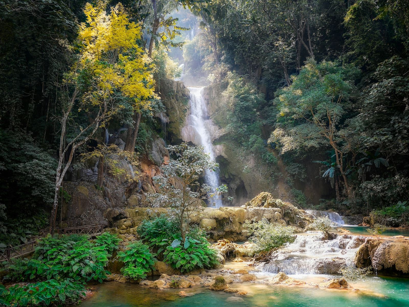 Waterfall season in Laos (Photos by Unsplash)