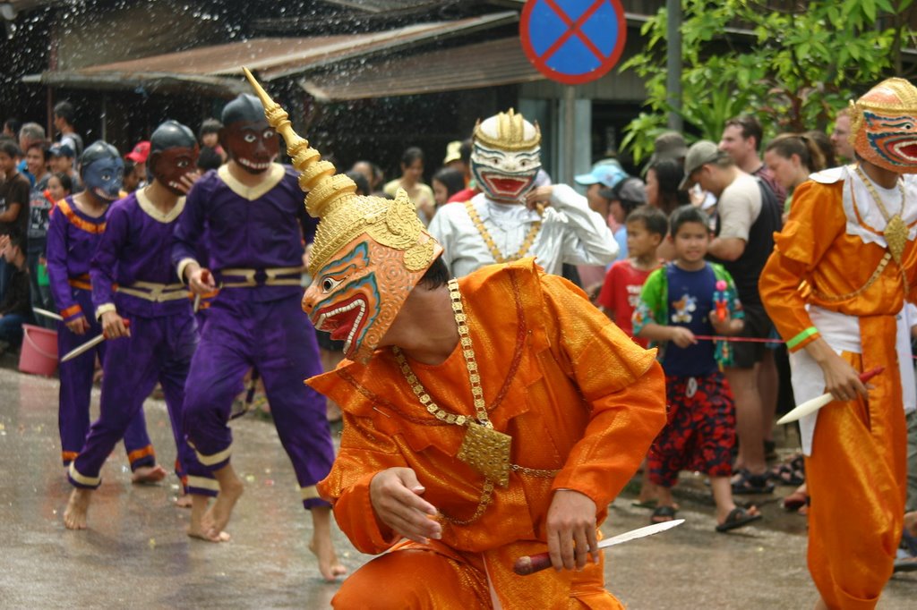 Local people celebrating Pi Mai - Laos New Year (Photos by Tourism Luang Prabang)