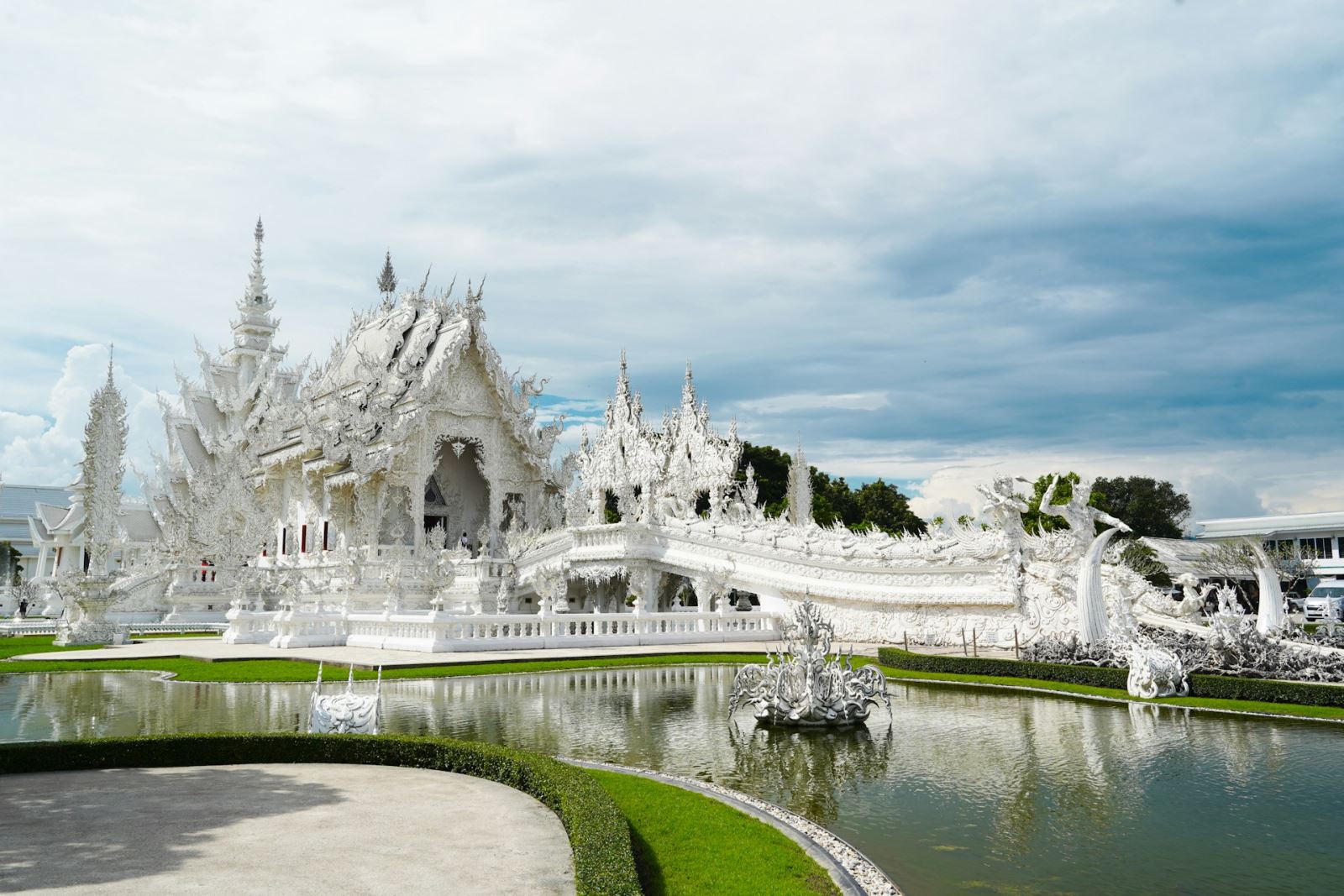 Wat Rong Khun (White Temple) in Chiang Rai, Thailand (Photo by Unsplash)