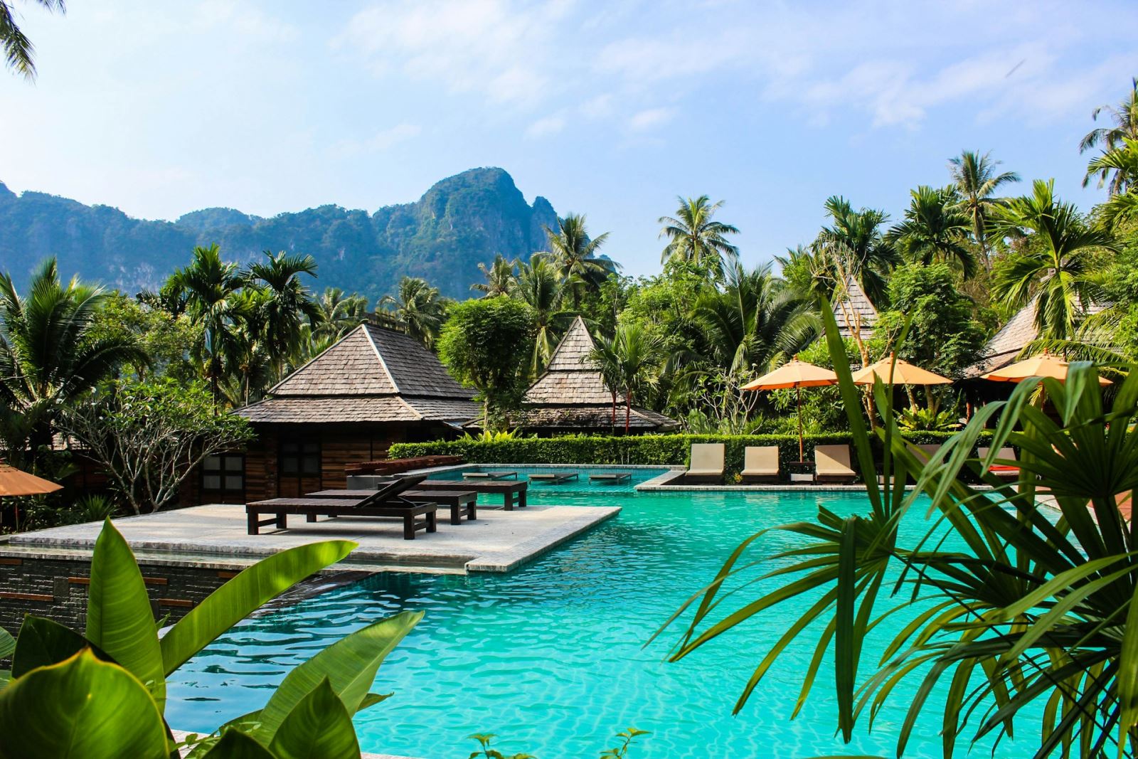 A retreat for beach getaway in Thailand (Photos by Unsplash)